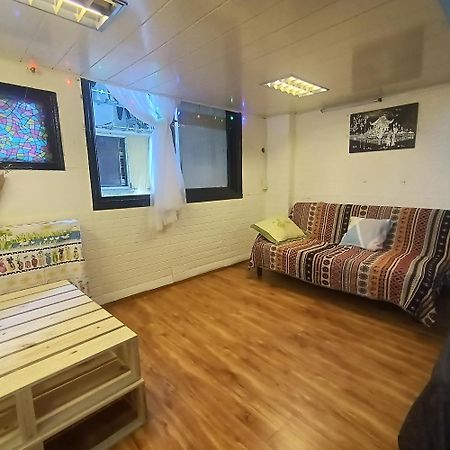 Lily'S Sweet Private House In City Center 胡志明市 外观 照片